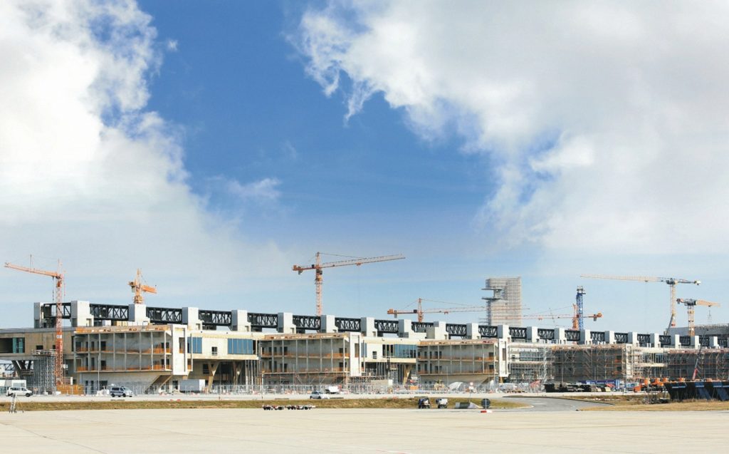 Frankfurts Flughafenerweiterung Terminal 3. Baustelle Pier J.